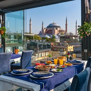 Aristocrat 3*, Istanbul Turcia