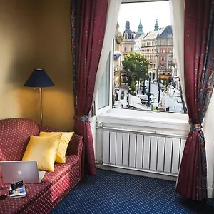 Leo Panzio Hotel
