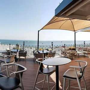 Aprilis - Special Category 4*, Istanbul Turcia