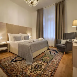 Ελέγξτε τη διαθεσιμότητα